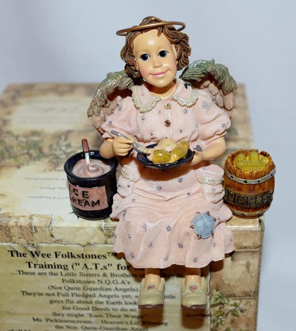 Wee Folkstones Boyds Figurine Ms. Picklesencream