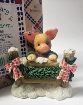 Enesco Mary Mary Had A Farm #274186 1997 "Seasons Gruntings" Pig Sitting on Fence Figurine