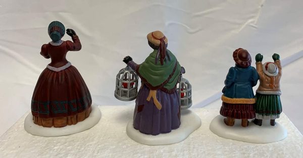 Dept 56 Heritage Village Accessory The Bird Seller Figurine Set 5803-3 - Image 3
