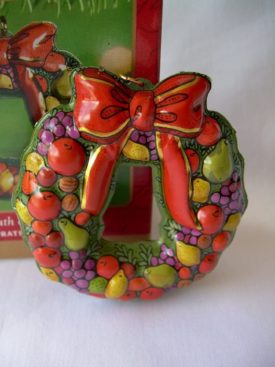 Hallmark Keepsake Ornament - Wreath of Evergreens QX8832
