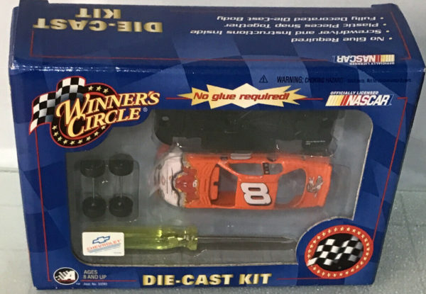 2002 Winner's Circle Die Cast Kit Dale Earnhardt Jr #8 Warner Bros Looney Tunes - Image 3