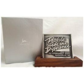 Vintage 1996 John Deere Aftermarket 2000 Nashville Expo Souvenir Pewter People Make The Difference Desk Plaque With Wood Base