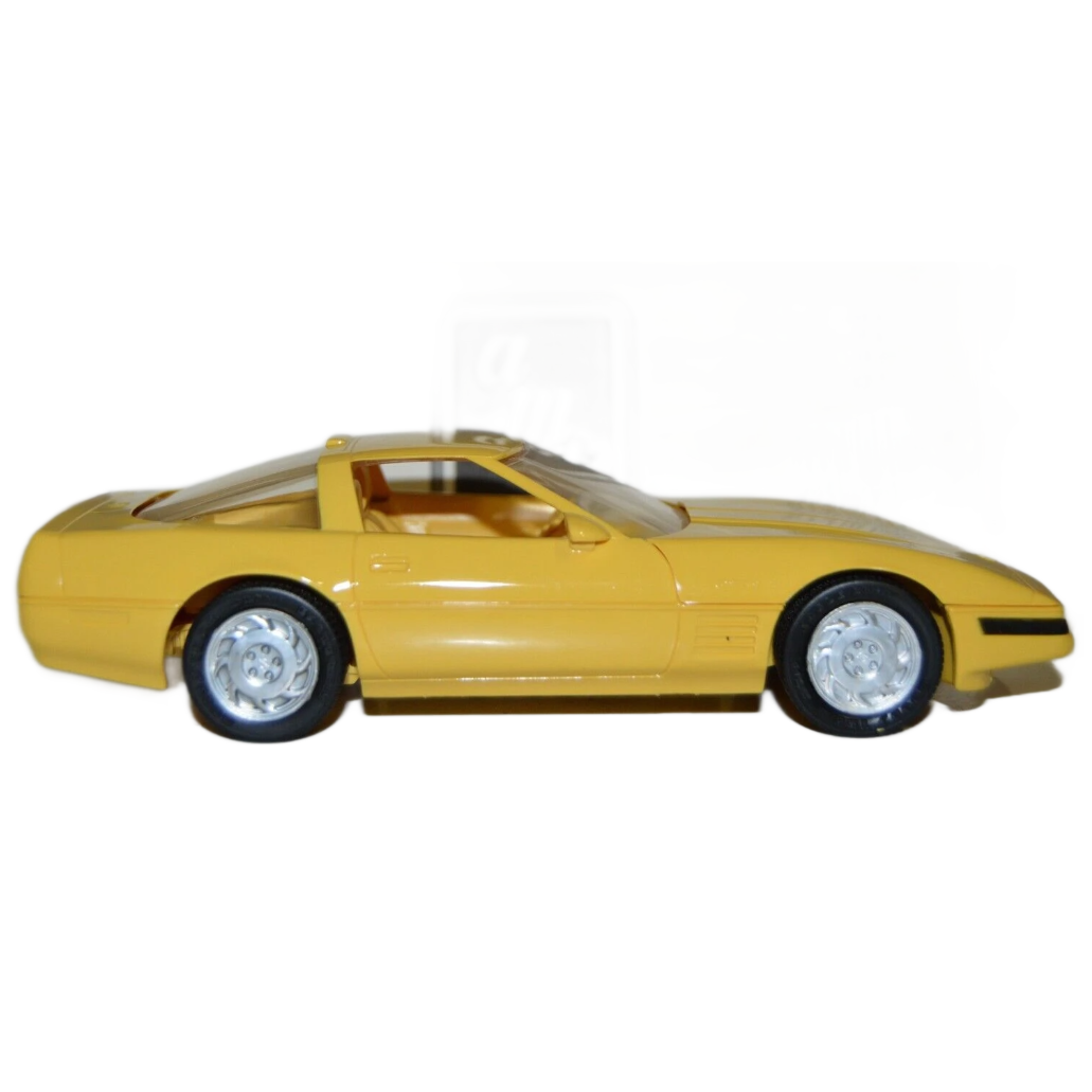 6575 AMT/ERTL 1992 Chevy Corvette ZR1 Yellow 1/25 Scale Plastic Promo