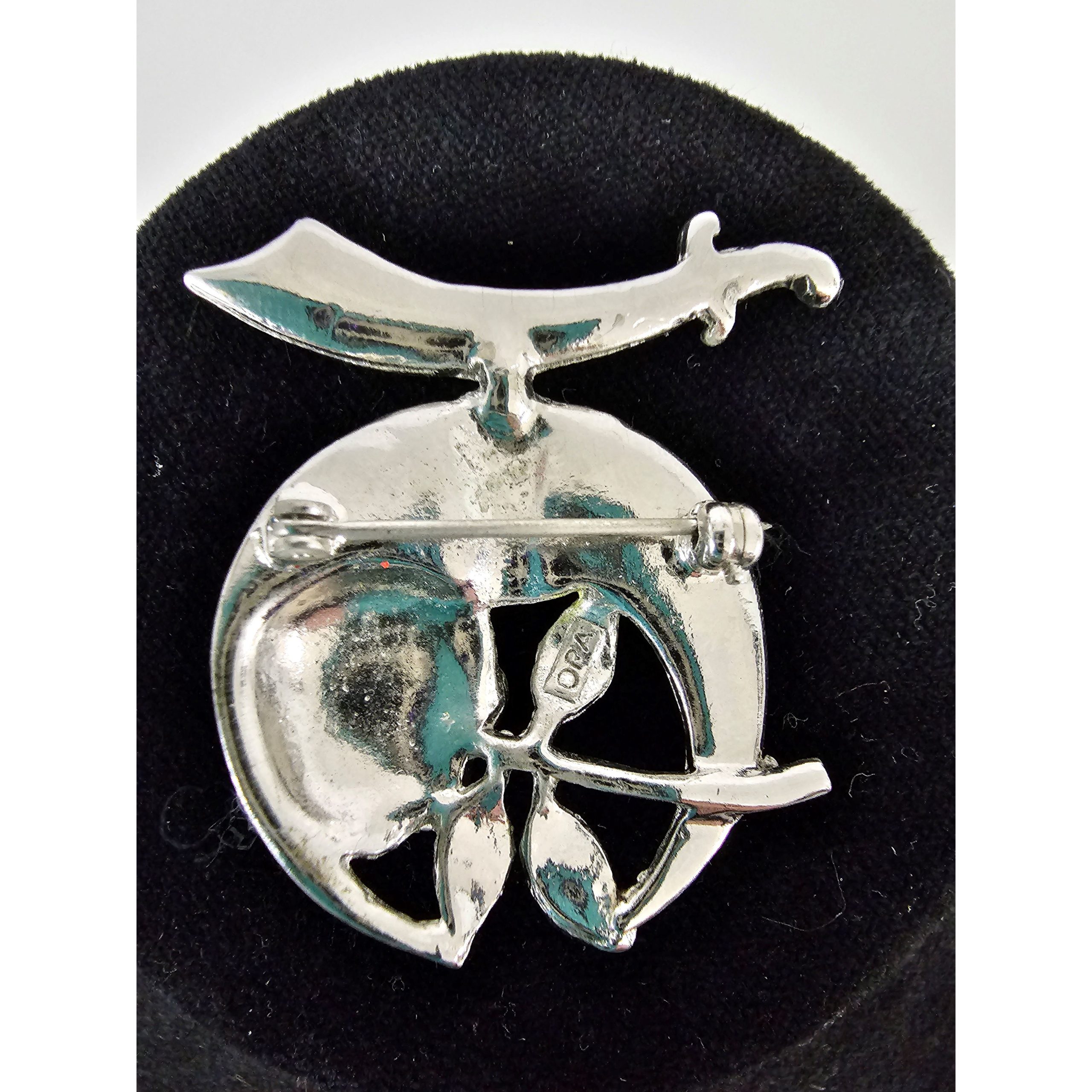 Vintage Shriner Daughters of the Nile Silver Tone & Green Rhinestone Scimitar Brooch by ORA - Image 3