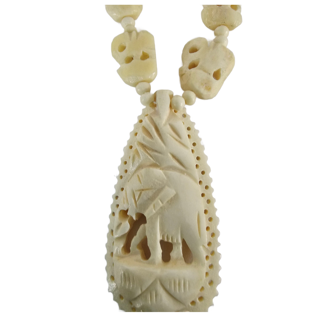 Vintage Polished Carved Natural Bovine Bone Elephant Pendant Necklace 22 Inch - Image 3
