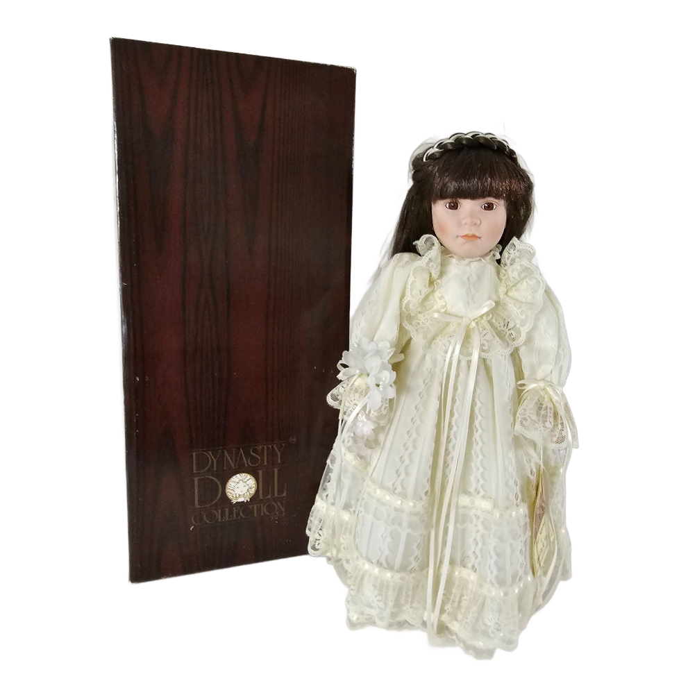 Vintage Dynasty Doll "Eva" Vintage Wedding Dress Porcelain Doll 17" - Image 6